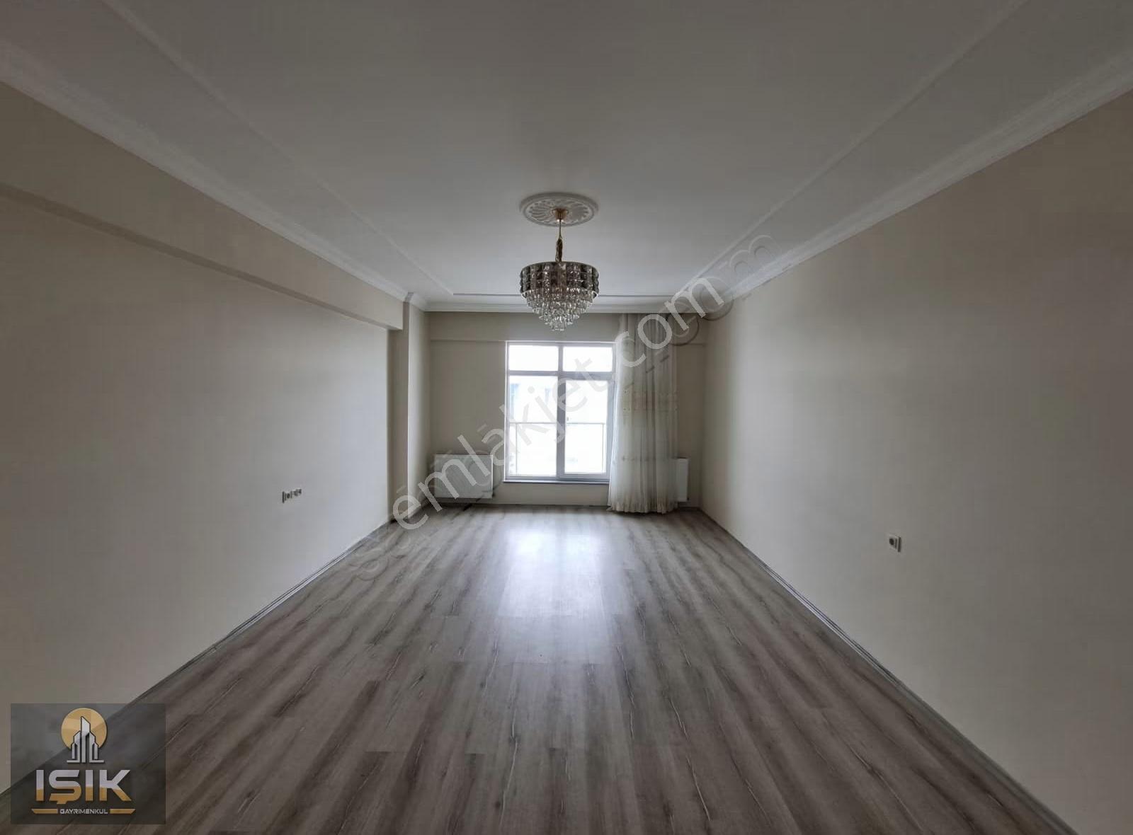 Işık Gayrimenkul'den Hilalkent'te Kiralık 3+1 Daire - Görsel 7
