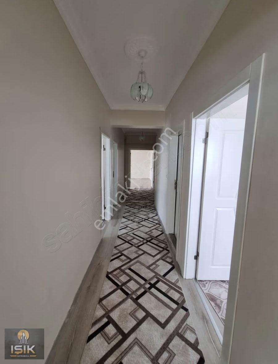 Işık Gayrimenkul'den Hilalkent'te Kiralık 3+1 Daire - Görsel 16