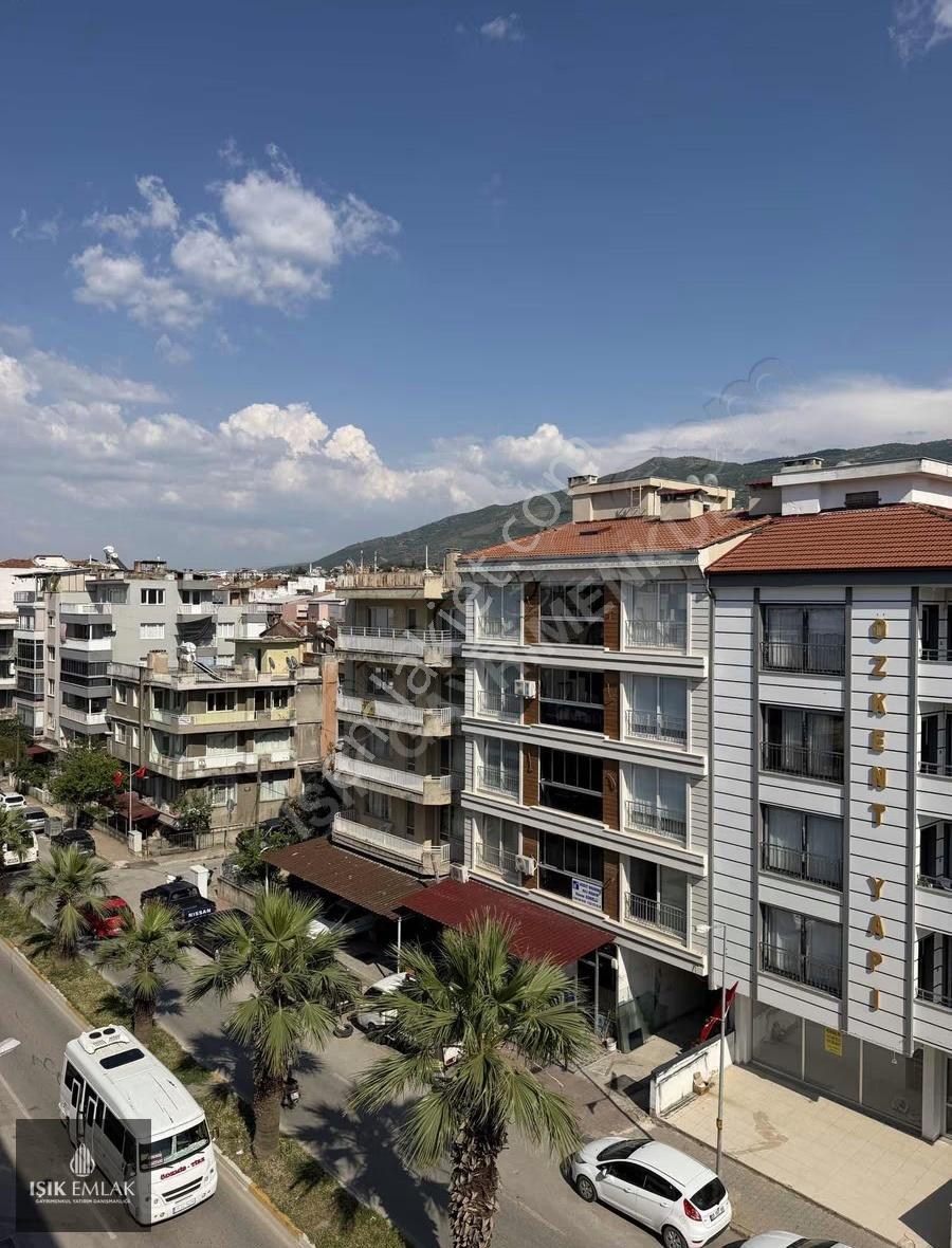 Işık Gayrimenkul'den Merkezde İçi Komple Yapılı 3+1 Daire - Görsel 12