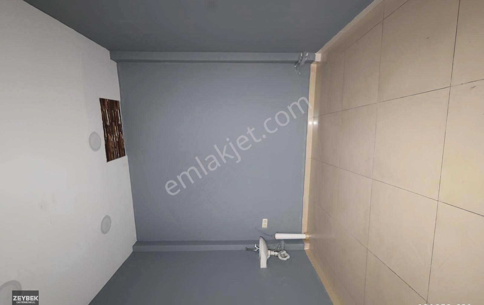 Zeybek Emlaktan Çarşı İçerisinde 10 M2 İş Yerimiz Kiralıktır - Görsel 12