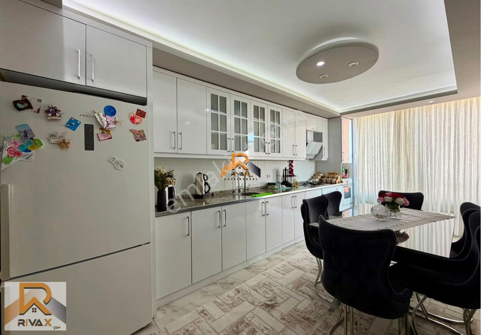 Rivax'tan Viranşehir Mah'de Her Kat Tek Daire Geniş Yapılı 3+1 !