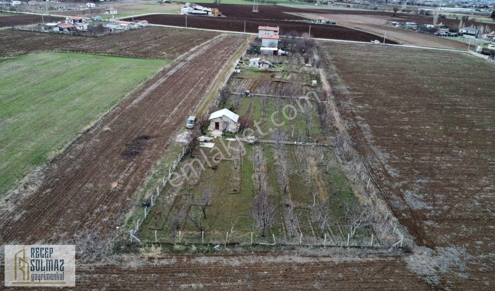 Karahüyük Mah 2500 Mt Tapulu Bahçe - Görsel 8