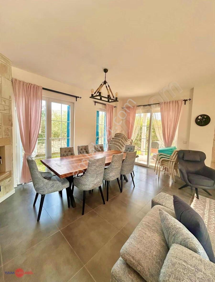 Bademli'nin Prestijli Sitesinde Bahçeli Ve Havuzlu Taş Villa - Görsel 25