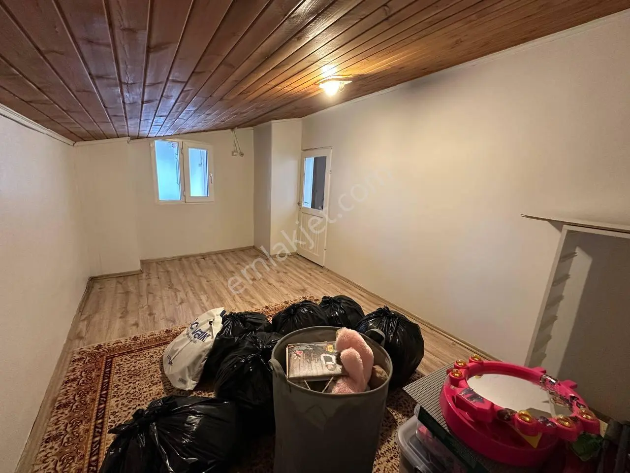 Yunus Emre Mah., Eşyasız, 160 M² 4+1 Terası Kapalı Kiralık Dubleks - Görsel 23