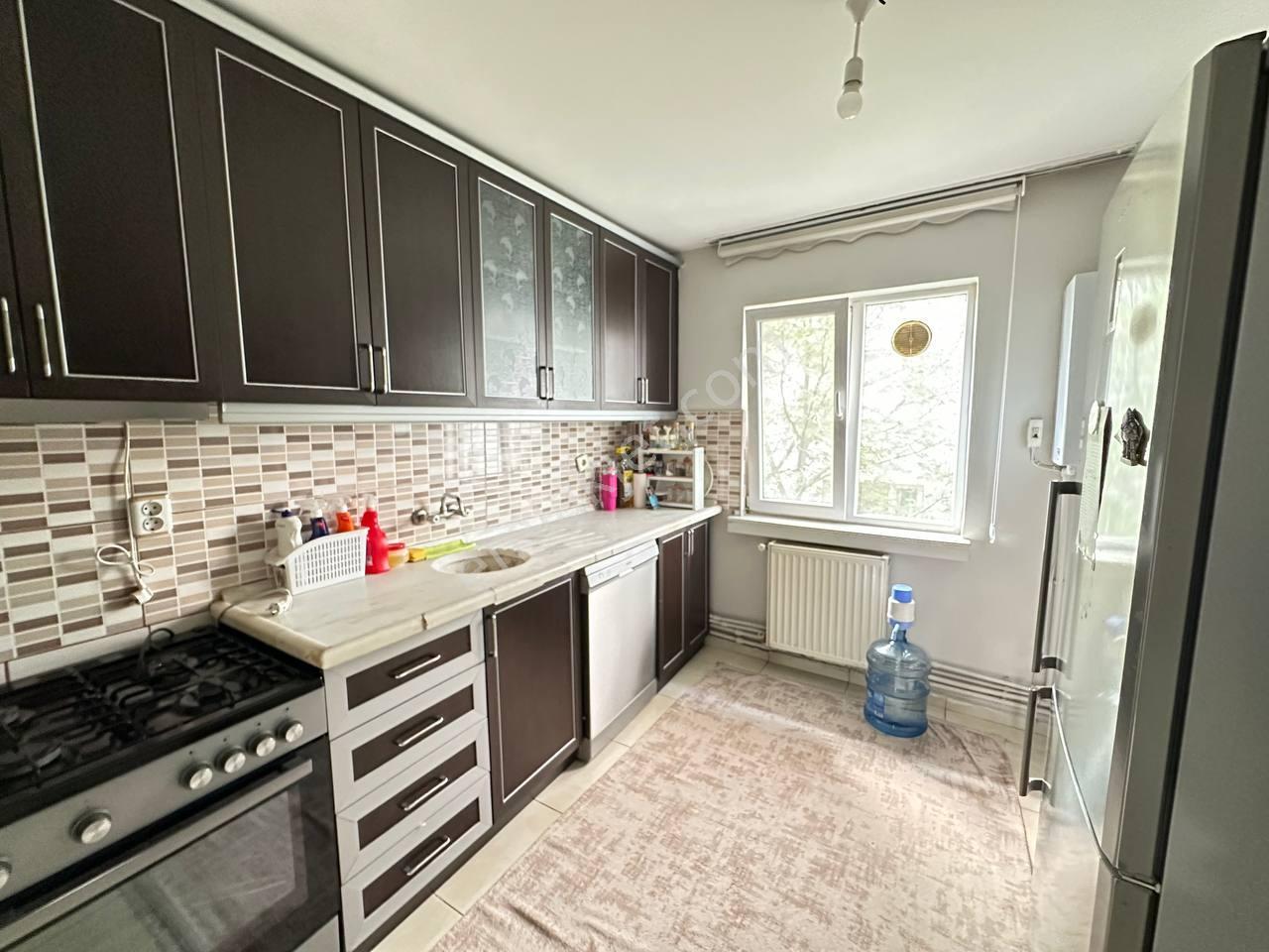 Yunus Emre Mah., Eşyasız, 160 M² 4+1 Terası Kapalı Kiralık Dubleks