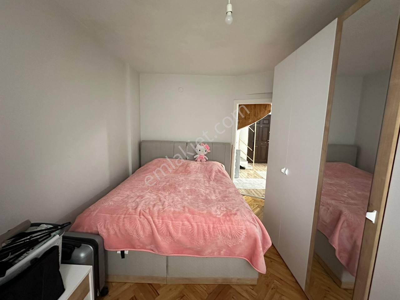Yunus Emre Mah., Eşyasız, 160 M² 4+1 Terası Kapalı Kiralık Dubleks - Görsel 11