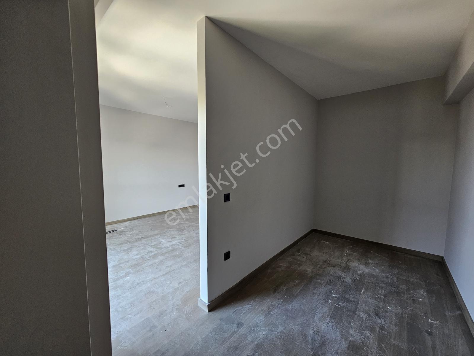 Batuhan Demiryakanoğlu'ndan Balat Zümrüt Kiralık 4+1 Daire - Görsel 39