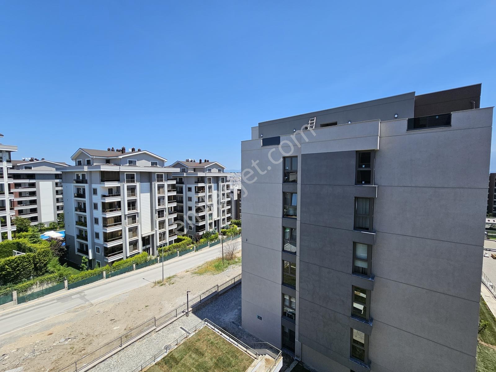 Batuhan Demiryakanoğlu'ndan Balat Zümrüt Kiralık 4+1 Daire - Görsel 22