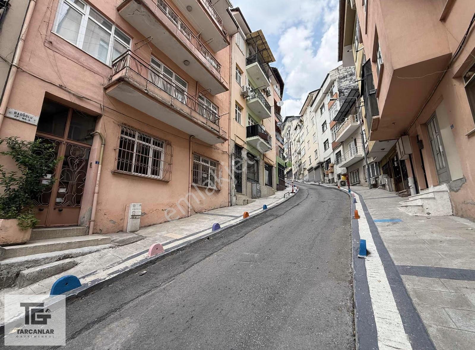 Tarcanlardan,çarşı Merkezde Boş Temiz Kiralık Arakat 2+1 - Görsel 8
