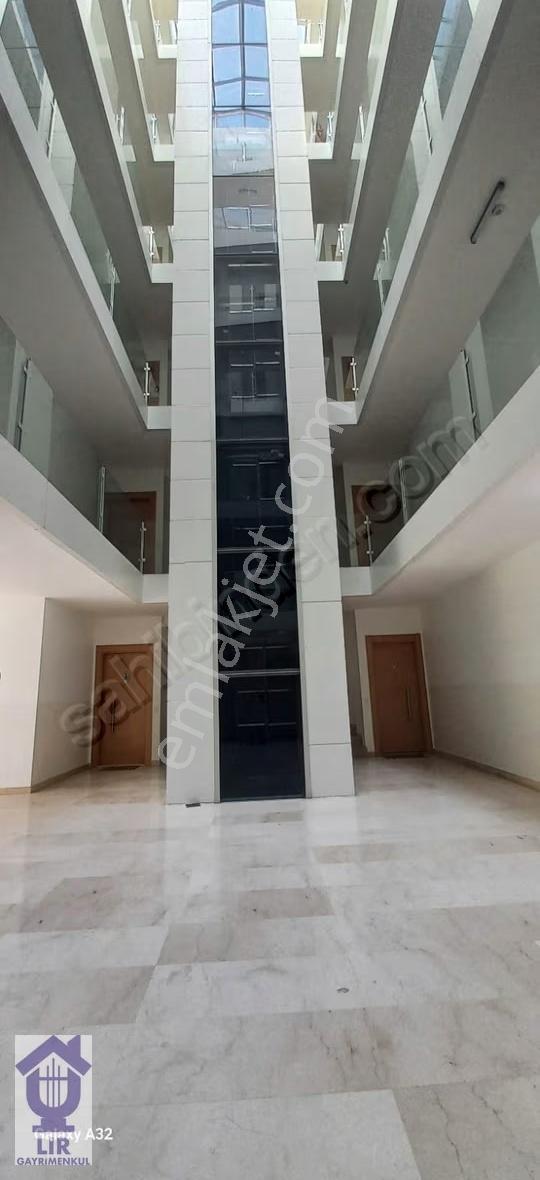 Lir Gayrimenkulden Emlaklarda Terrace Evlerde Satılık 3+1 Daire - Görsel 28