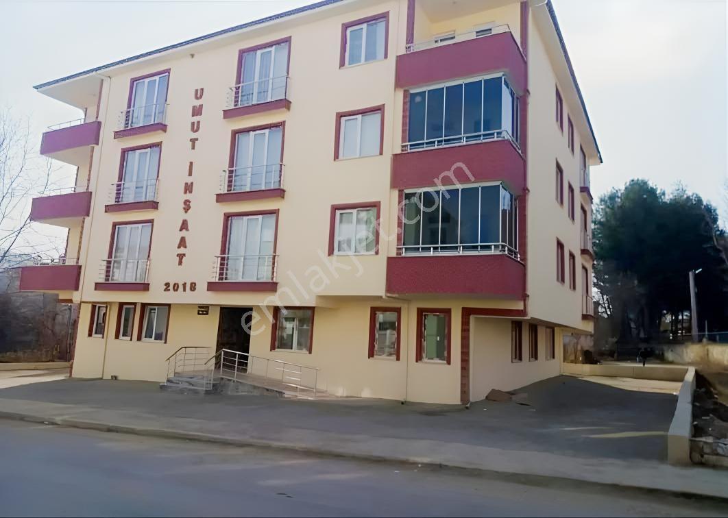 Hanönü Merkez Mah. 2+1 95 M2 3.kat Kombi Asansör Balkon İskanlı - Görsel 6