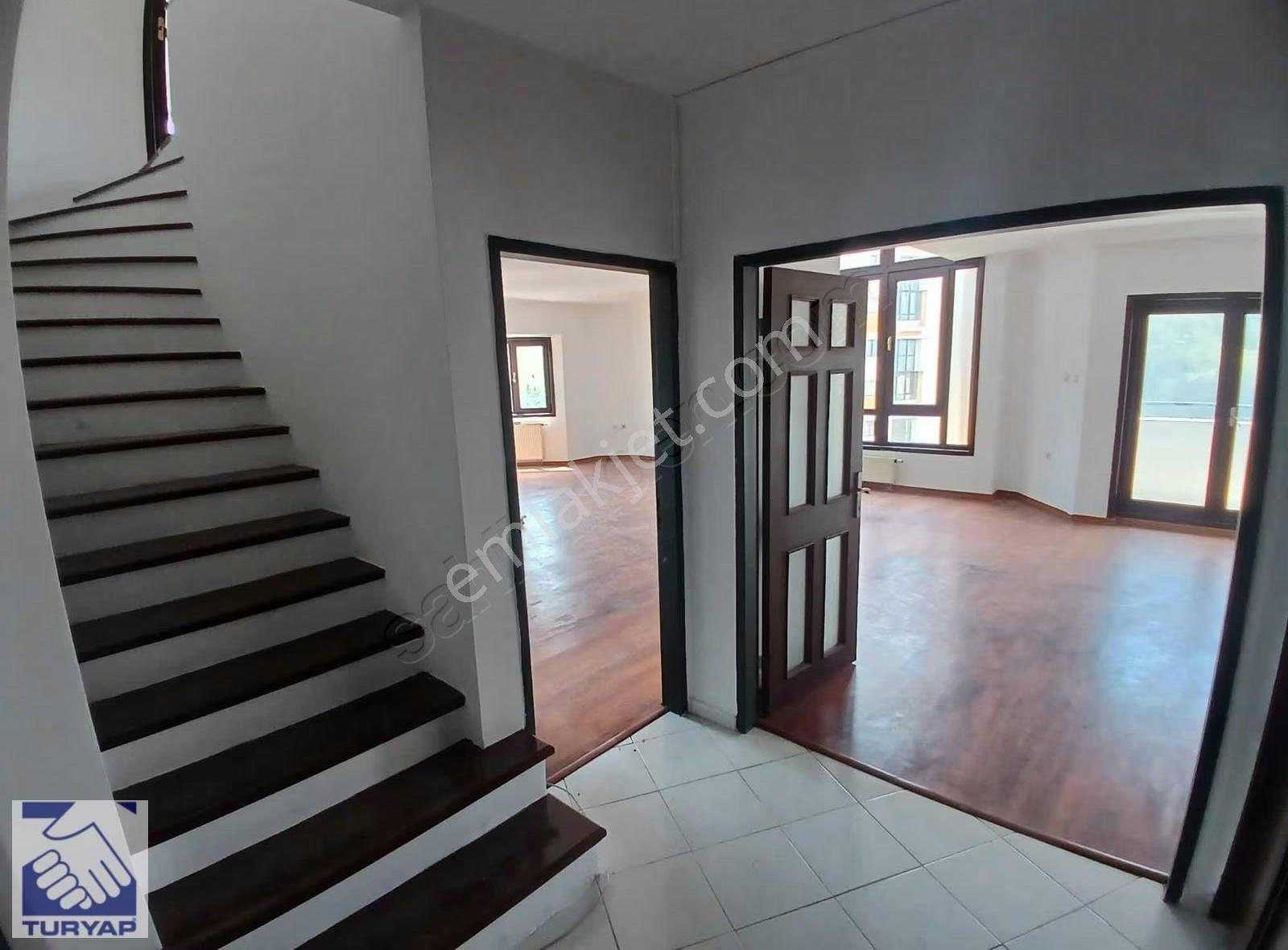 Turyap'tan Koru'da Ema Asma Bahçe'de 4+1 Dubleks Kiralık Daire - Görsel 14