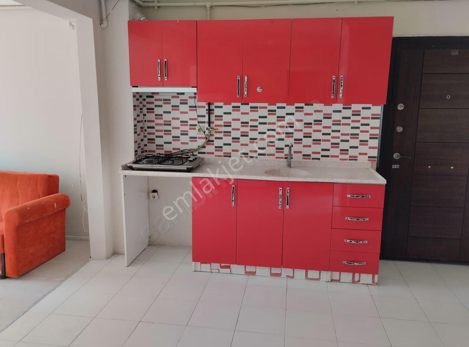 Eşref Emlak, Beyaz Eşyalı, Ayrı Mutfaklı Kiralık 2+1 Daire - Görsel 6