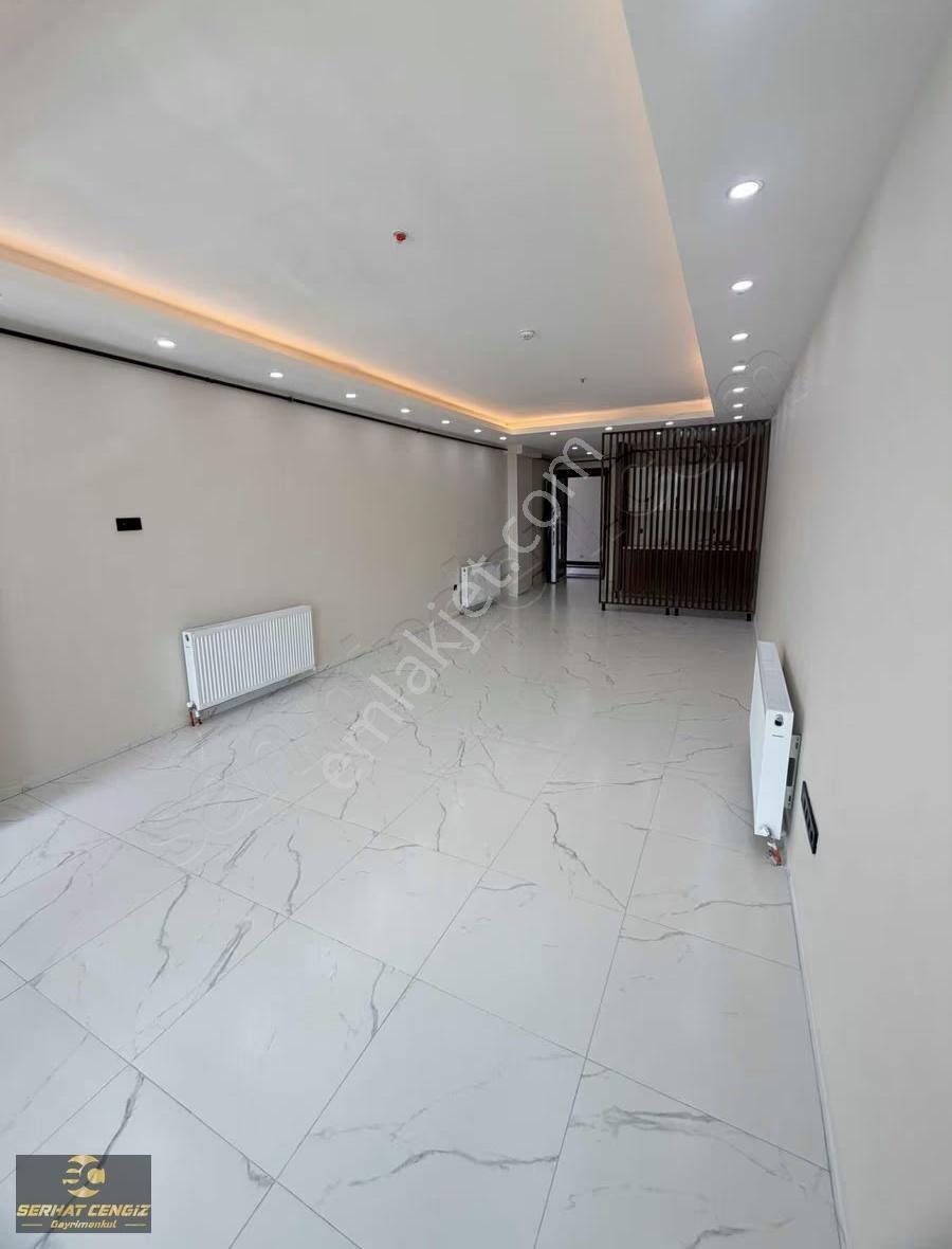 Tr İnvest Mega Bulvar'da Ön Cephe Balkonlu Ofis - Görsel 15