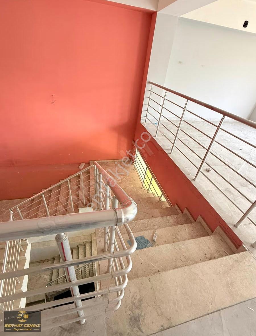 Anadolu Bulvarın'da 630m2 Mükemmel Konumda Kiralık Dükkan - Görsel 16