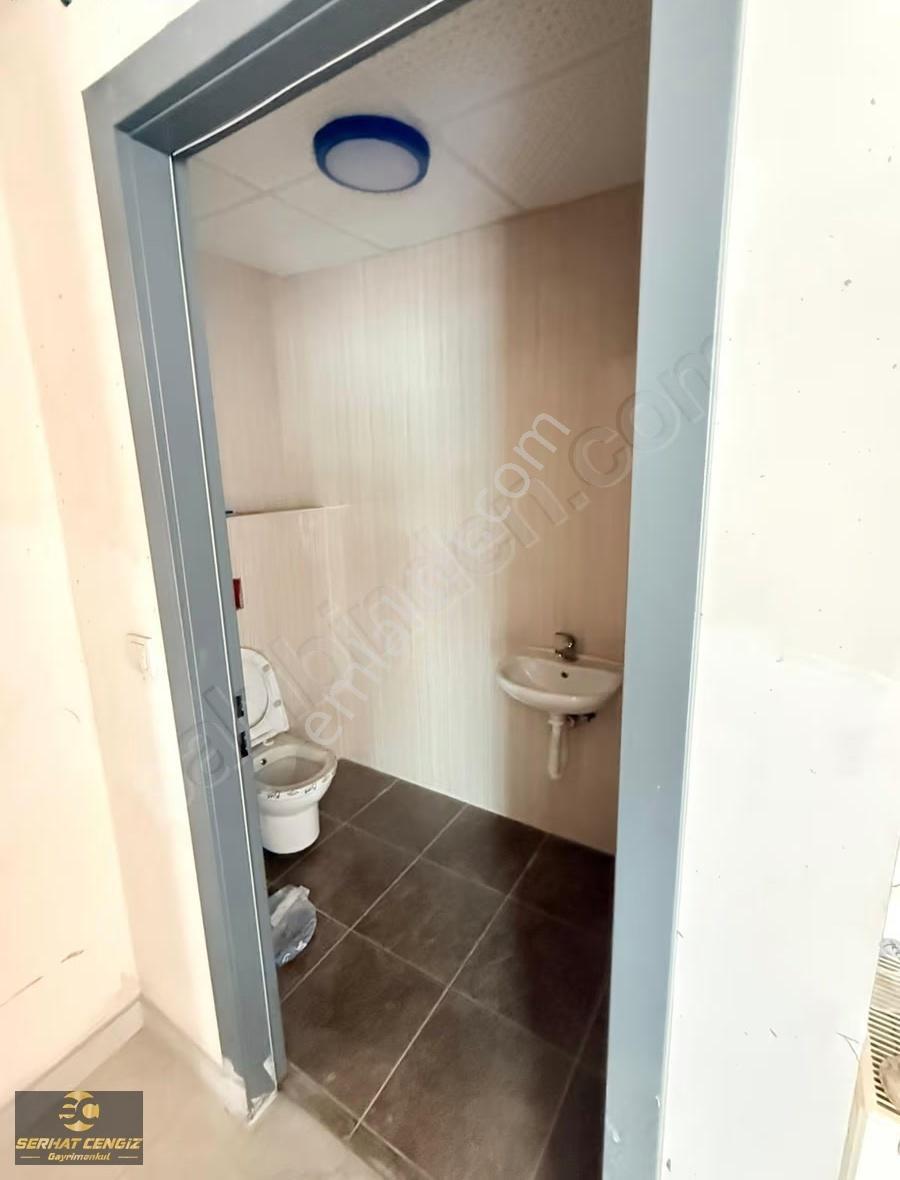 Anadolu Bulvarın'da 630m2 Mükemmel Konumda Kiralık Dükkan - Görsel 14