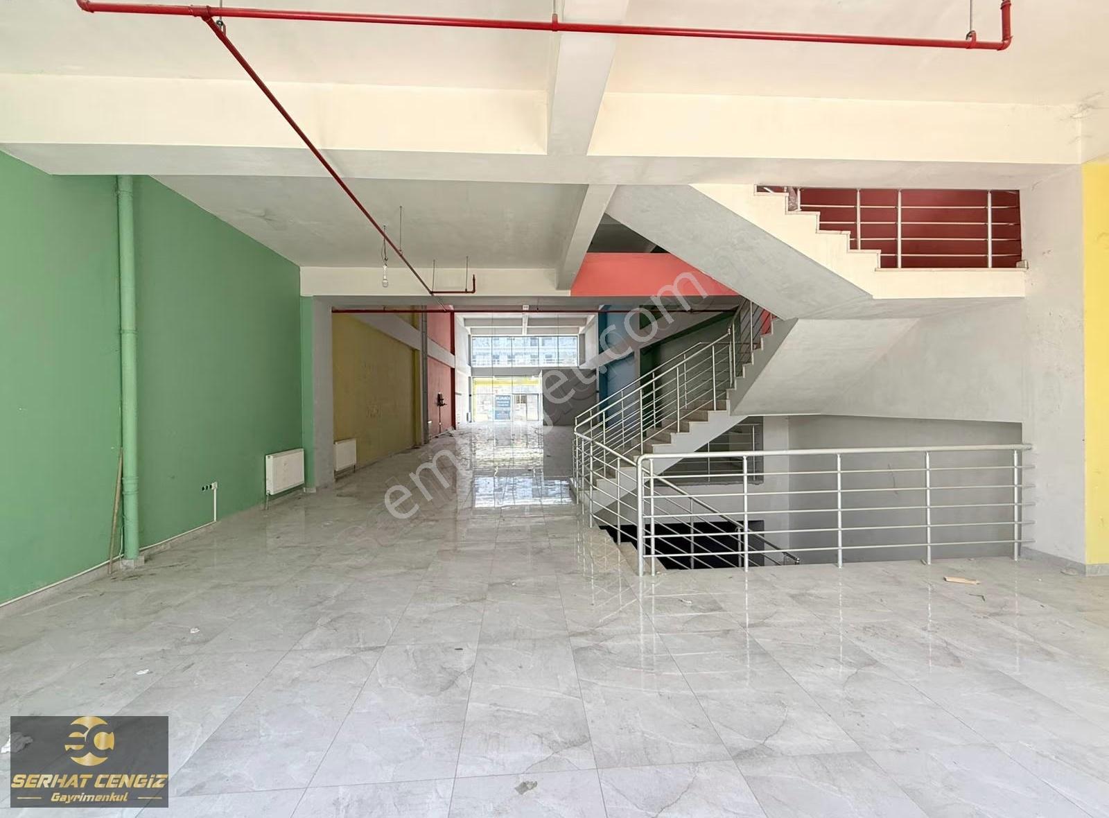 Anadolu Bulvarın'da 630m2 Mükemmel Konumda Kiralık Dükkan - Görsel 20
