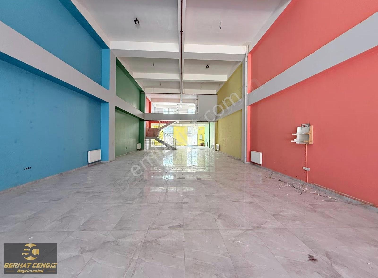Anadolu Bulvarın'da 630m2 Mükemmel Konumda Kiralık Dükkan - Görsel 4