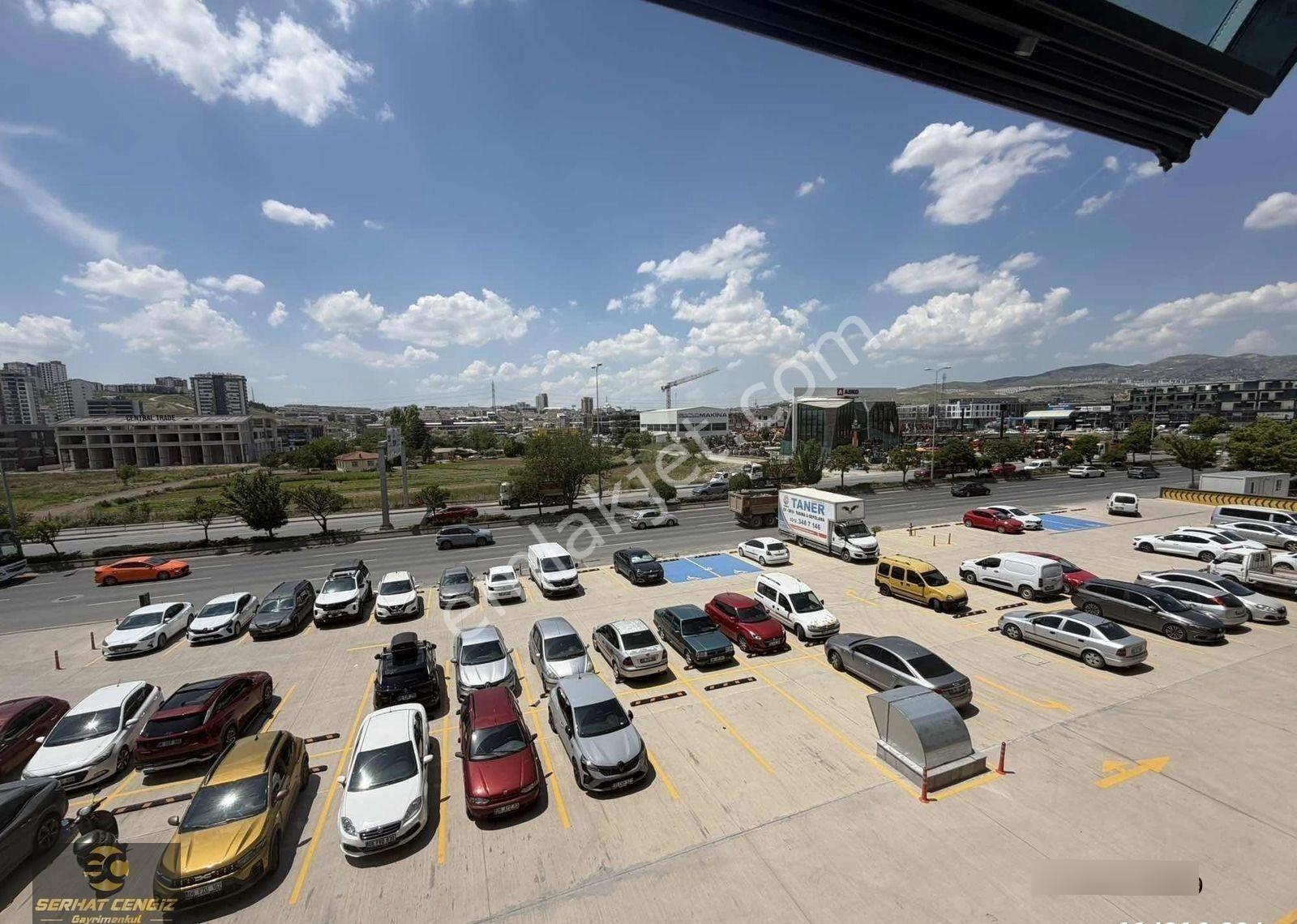 Tr İnvest Mega Bulvar'da Ön Cephe Balkonlu Ofis - Görsel 4