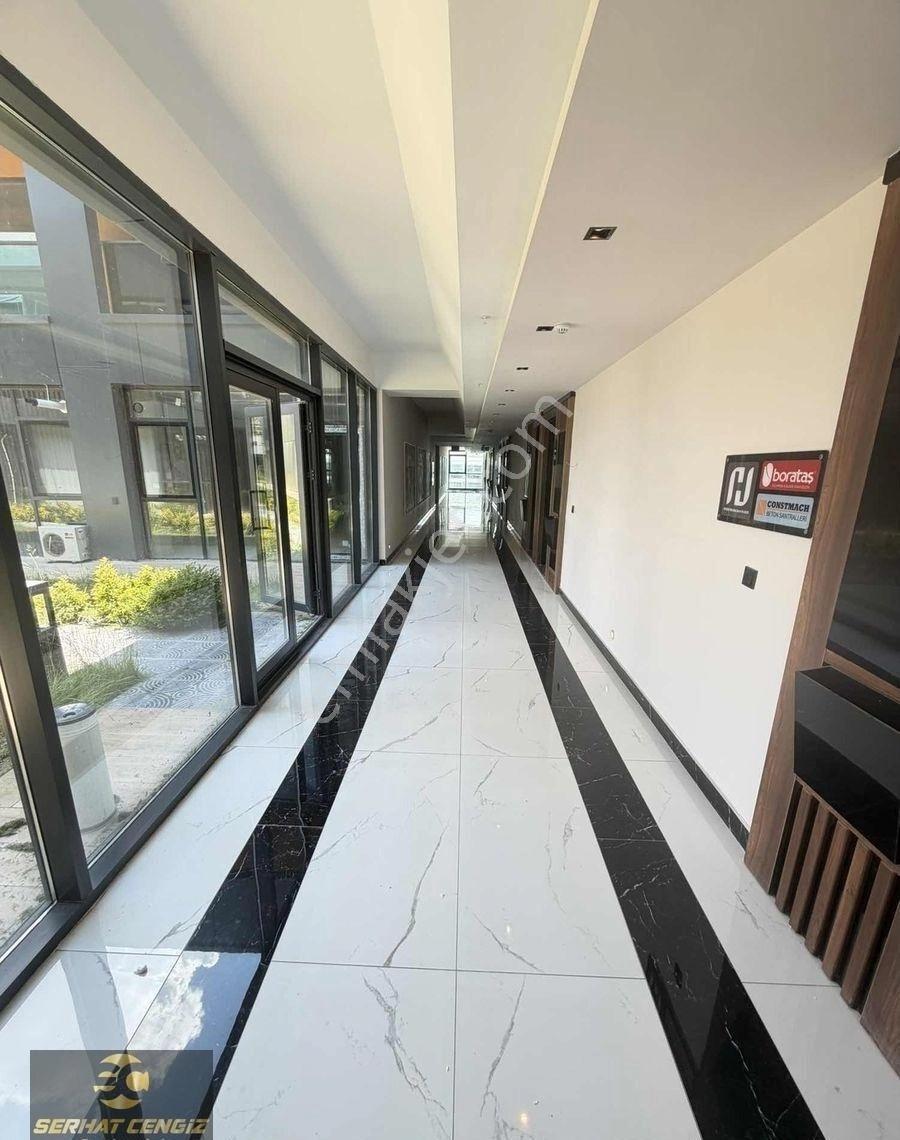 Tr İnvest Mega Bulvar'da Ön Cephe Balkonlu Ofis - Görsel 17