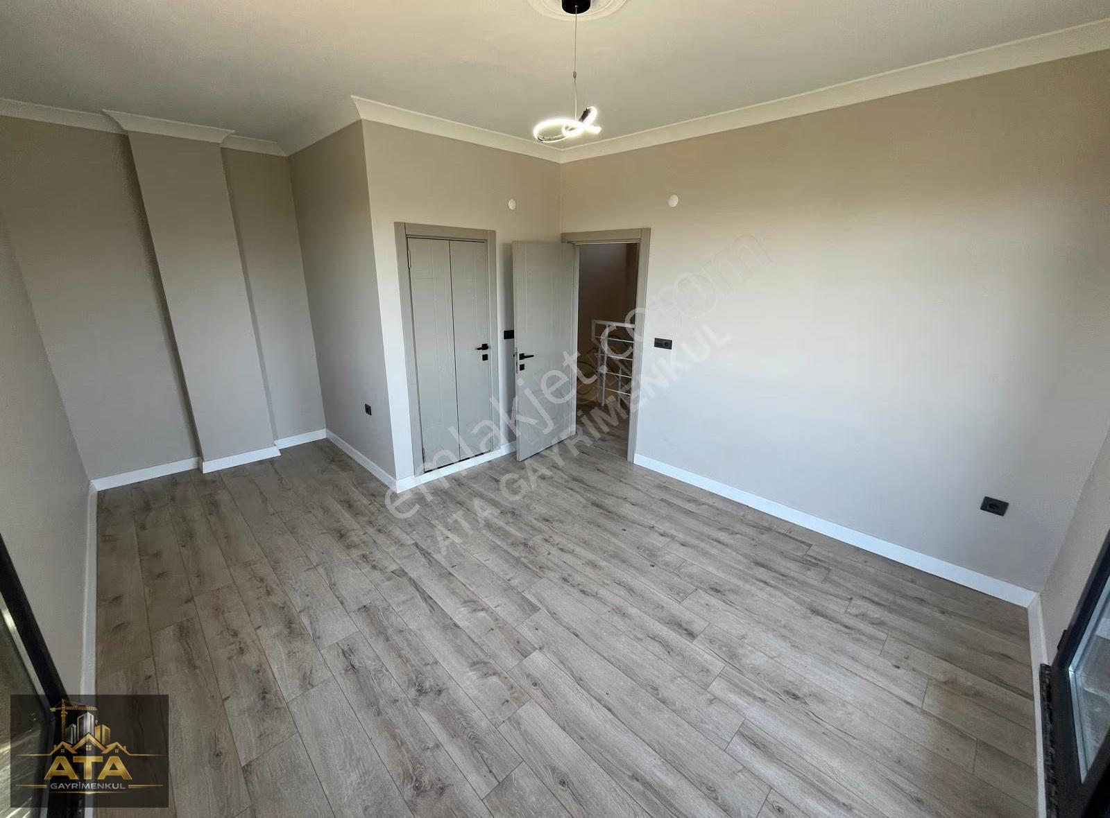 Ultra Lüks Dizaynlı Geniş Oturum Alanlı 170 M2 4+1 Villa - Görsel 2