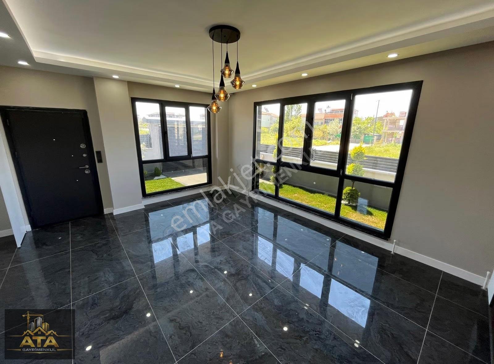 Ultra Lüks Dizaynlı Geniş Oturum Alanlı 170 M2 4+1 Villa - Görsel 9