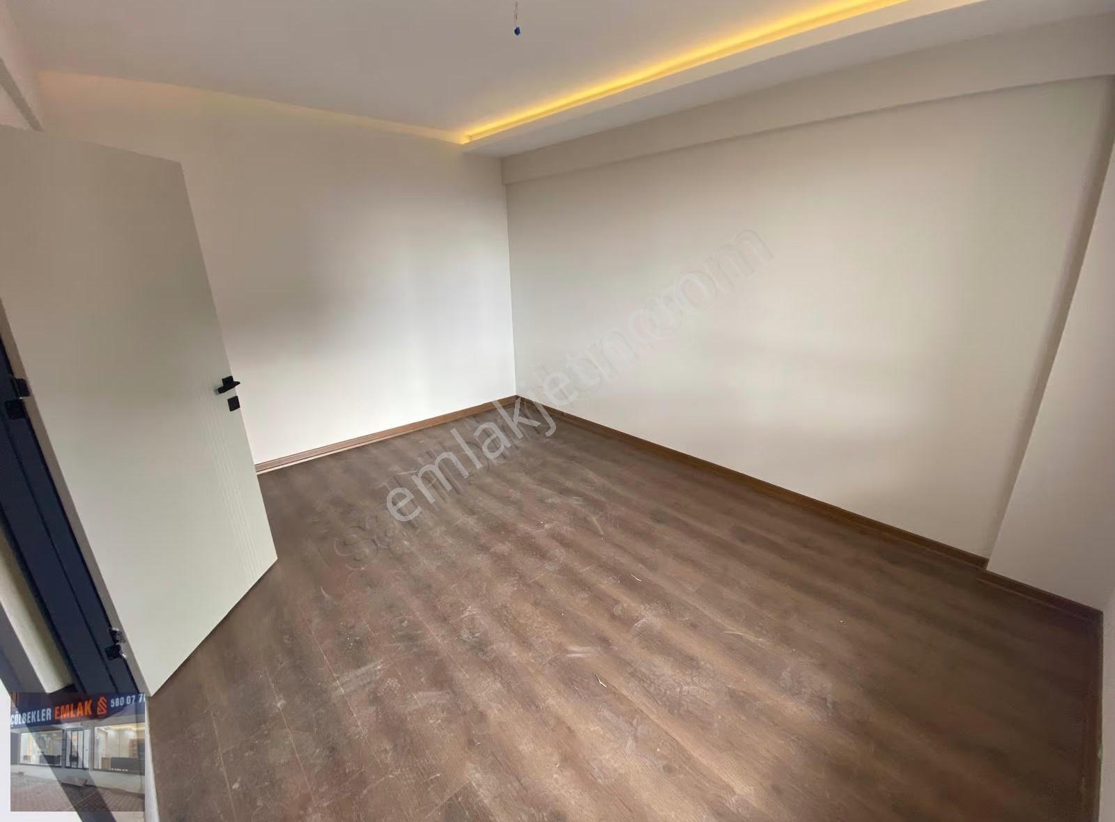 Uyanış Mah.de 3+1 Site İçerisinde Geniş M2 Sıfır Her Katta Daire - Görsel 14
