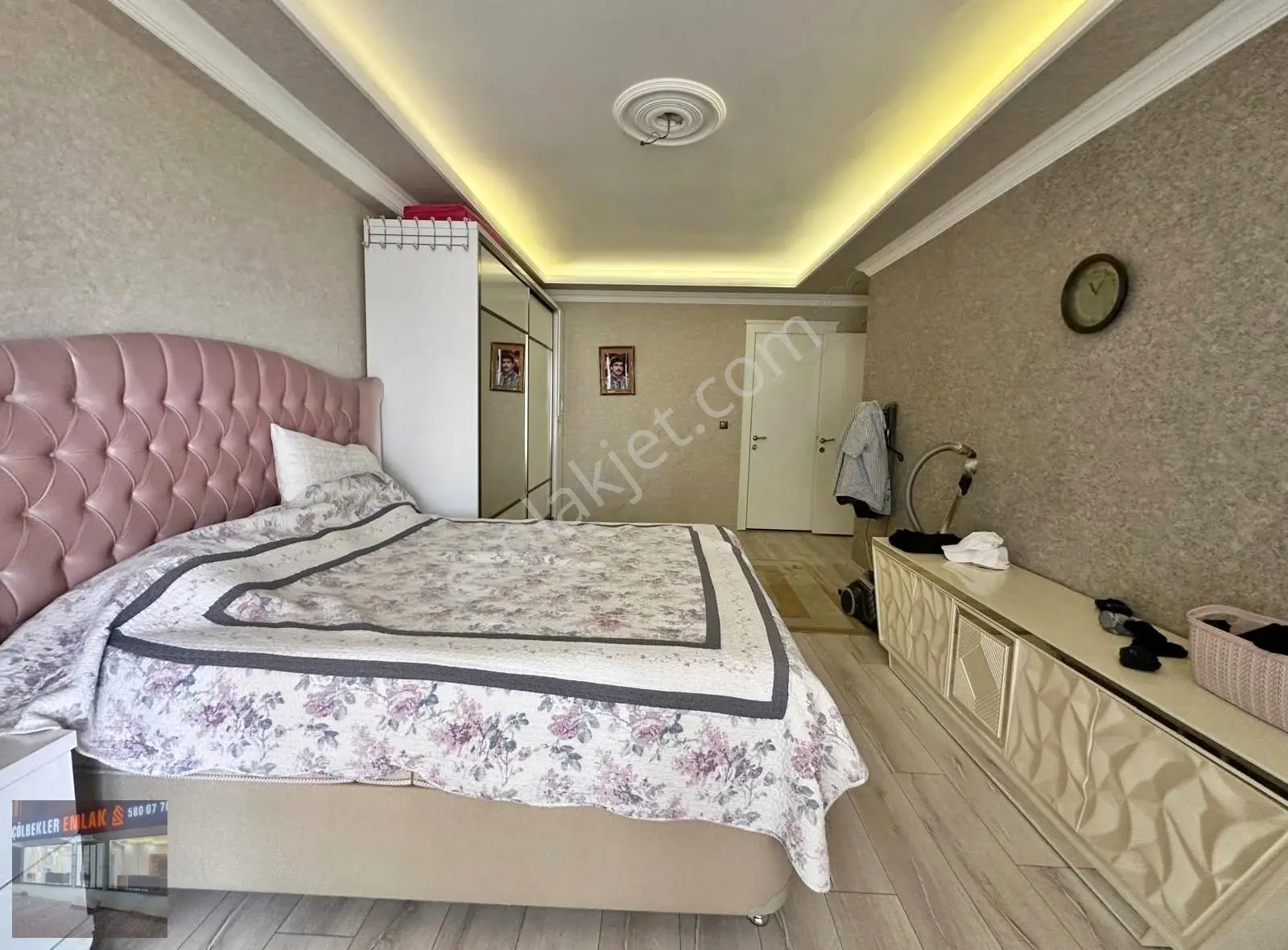 Adnan Menderes Mahde 4+1 4 Kat'ta Çift Cephe Teras Balkon Sitede - Görsel 2