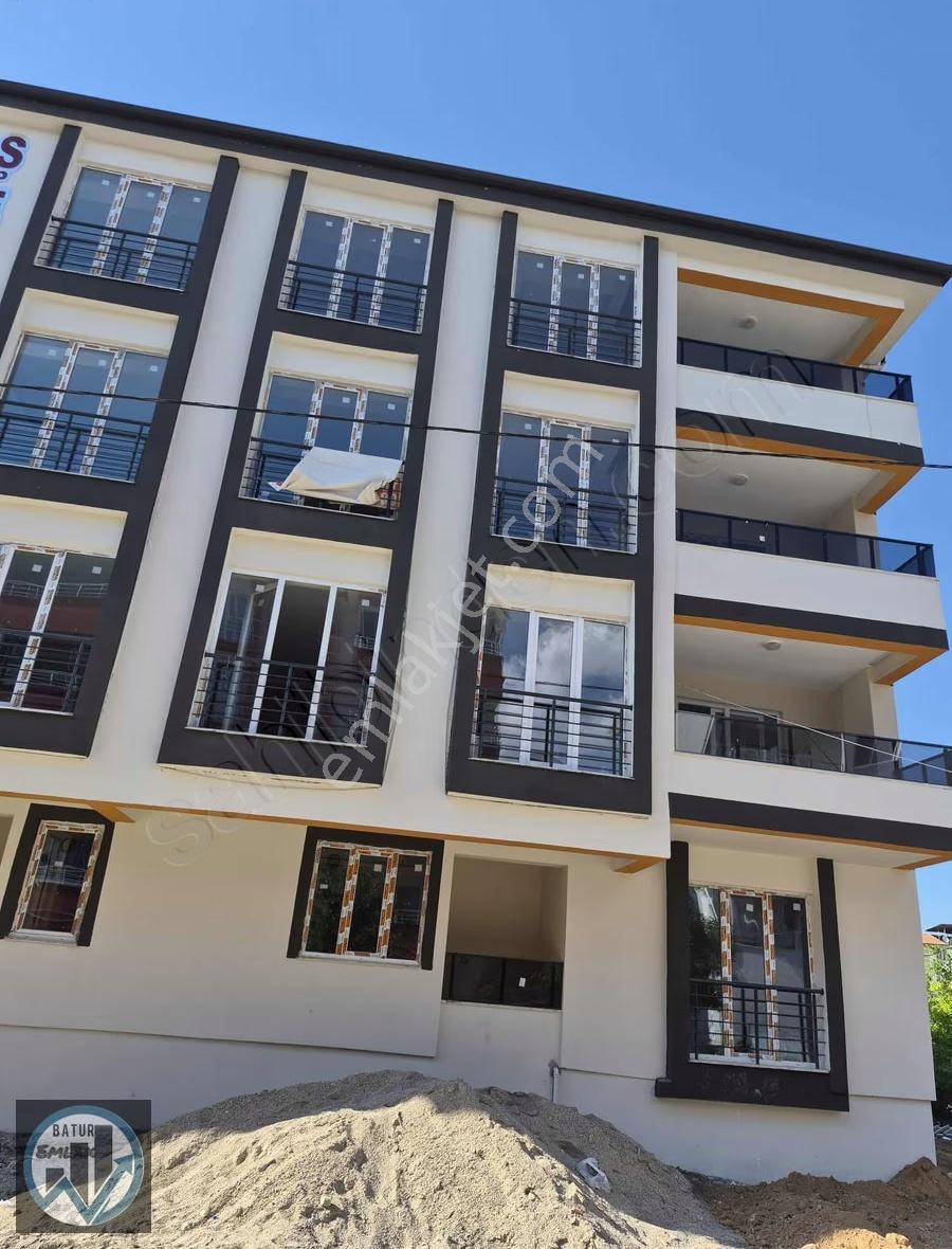 Batur Gayrimenkul'den Satılık 2+1 Ara Kat Daire
