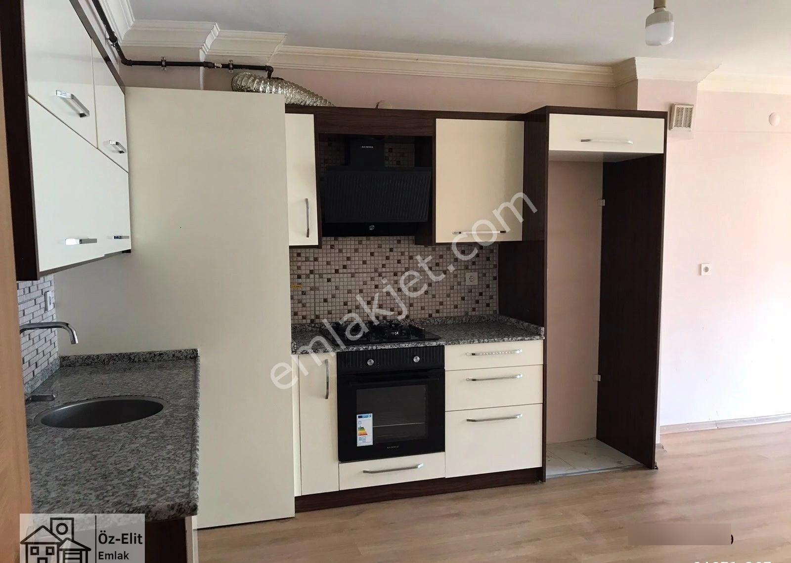 Öz Elit Emlak'tan Muradiye'de Kiralık 1+1 Ara Kat Daire 15.000 Tl. - Görsel 11