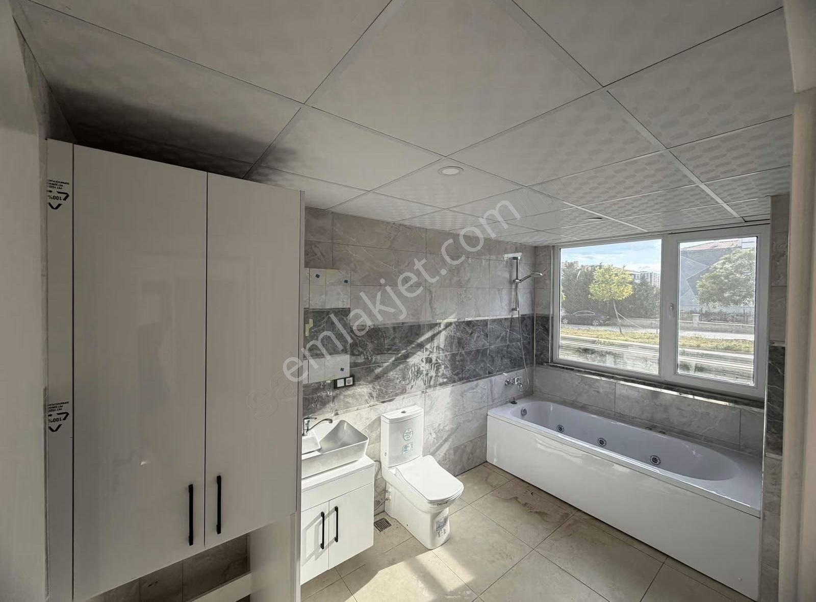 Geniş, Ferah, Şafak Caddesi Yakını 1+1 Kiralık Daire - Görsel 7