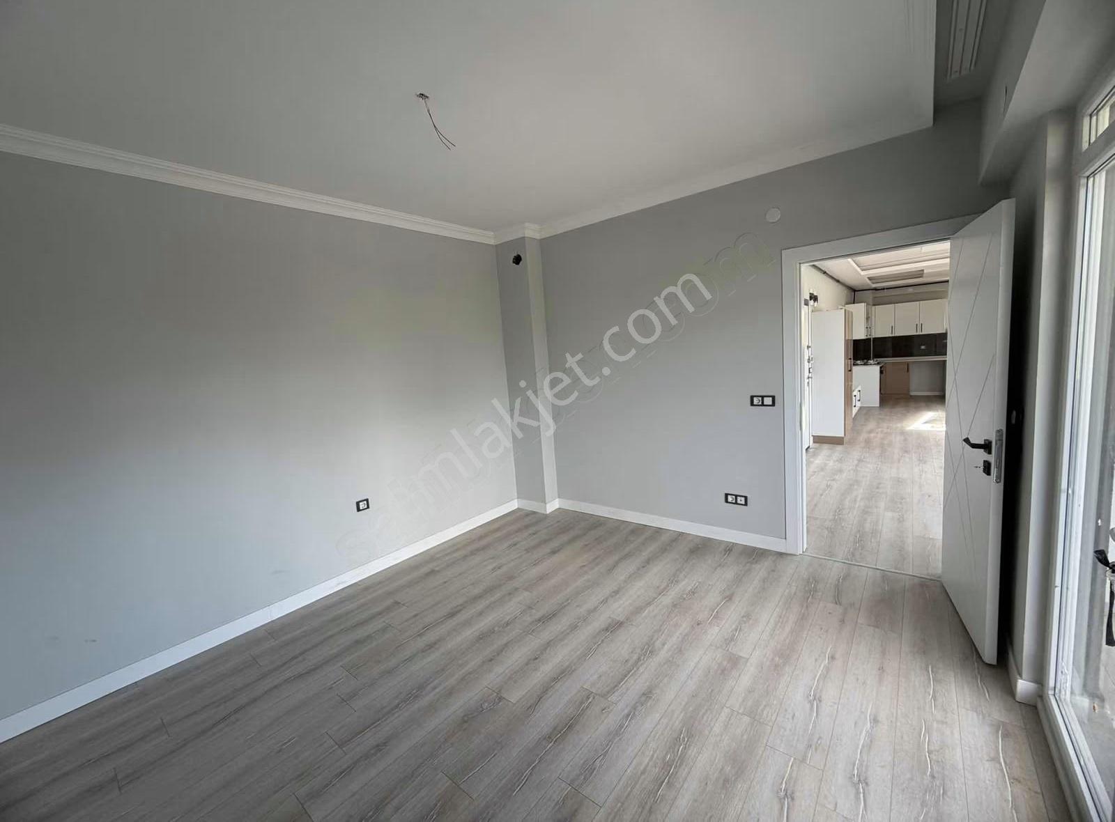 Geniş, Ferah, Şafak Caddesi Yakını 1+1 Kiralık Daire - Görsel 8