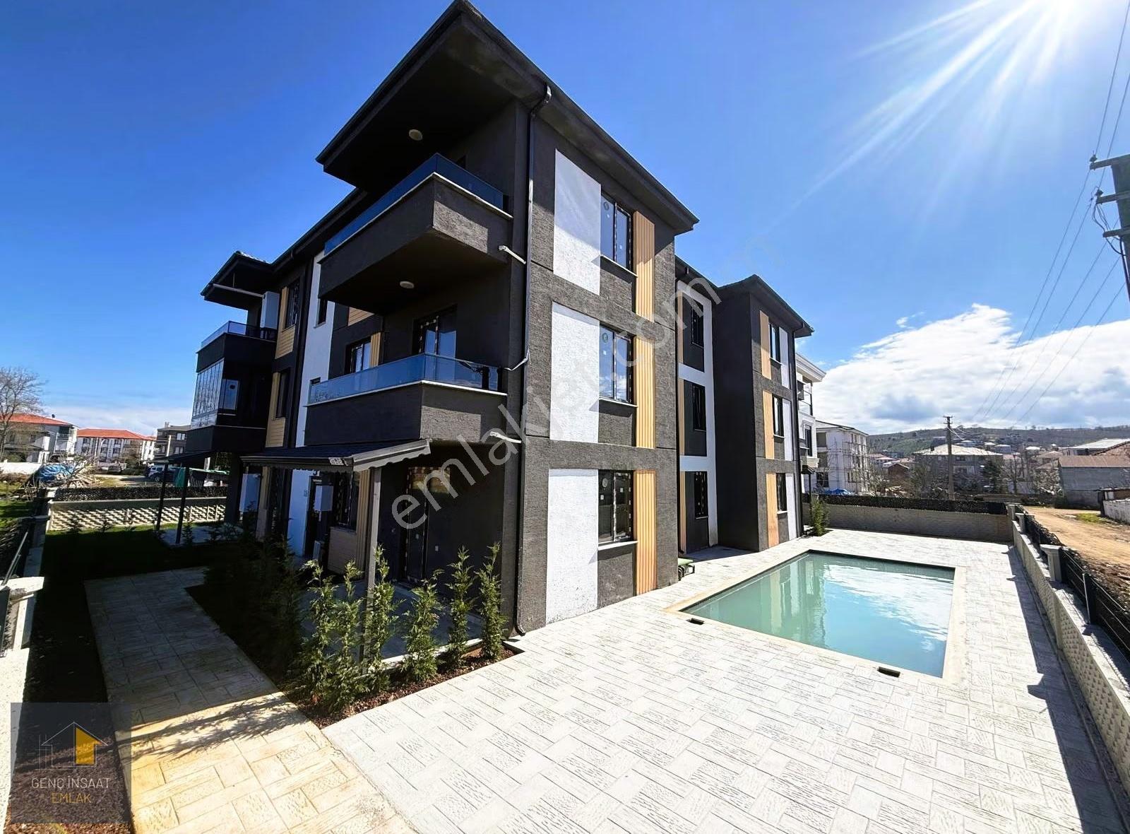 Havuzlu Site İçerisinde Eşyasız 2+1 Sıfır Daire - Görsel 6