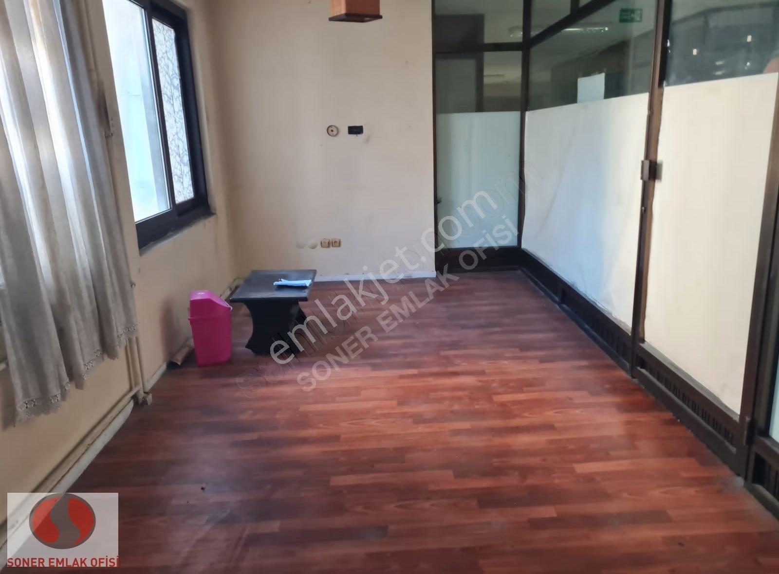 Kadıköy Aptıyolda Pasaj İçi Dükkan - Görsel 4