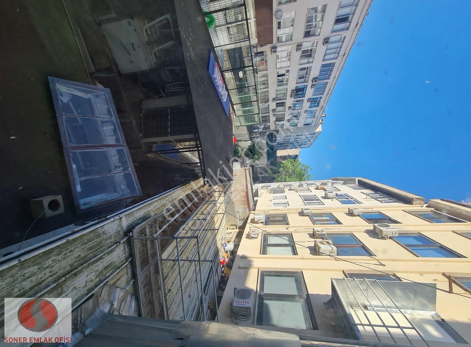 Kadıköy Aptıyolda Pasaj İçi Dükkan - Görsel 10