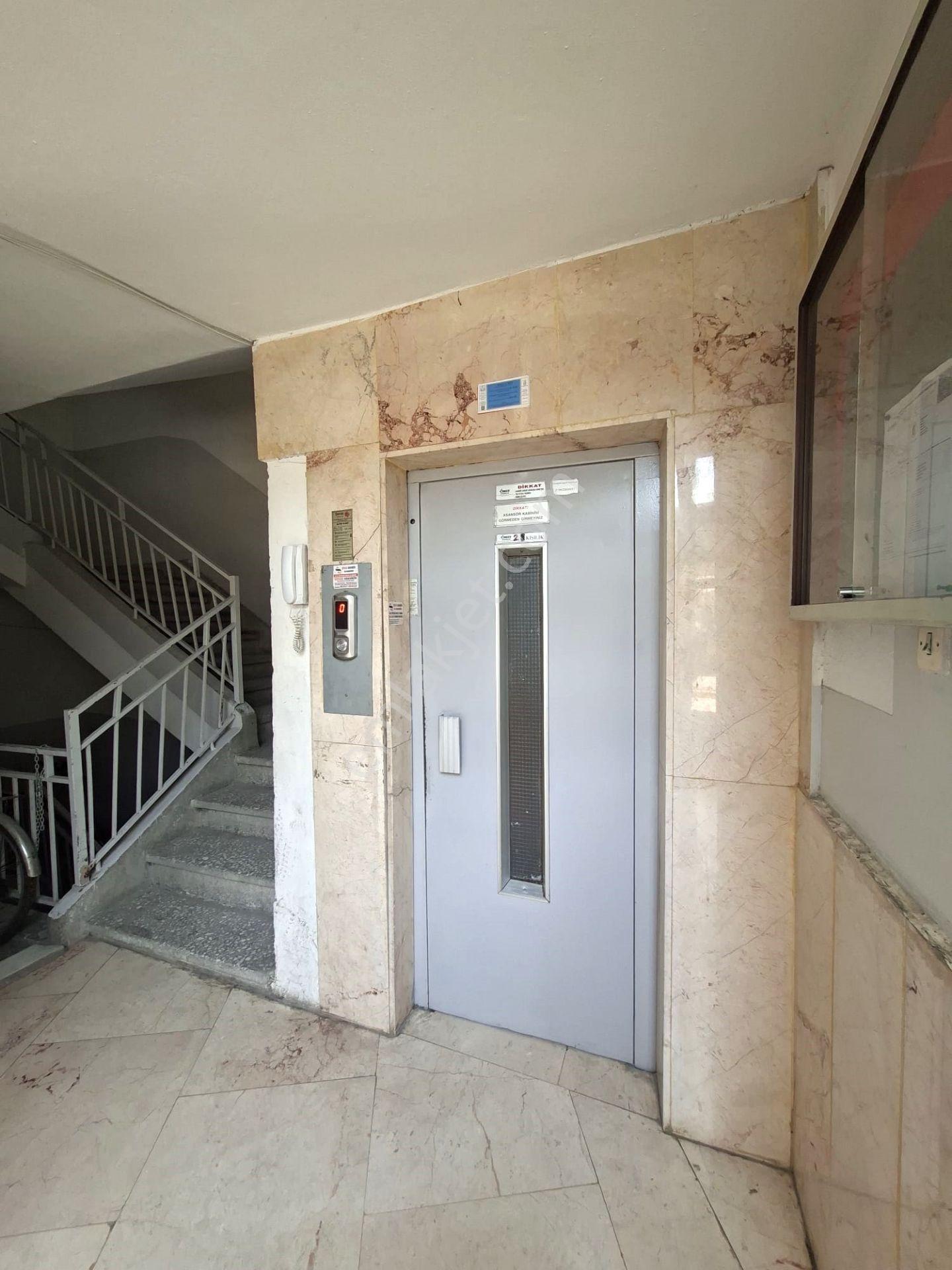 Recep Ümit'ten Sivrihisar 1 Caddesinde İçi Komple Yenilenmiş Satılık Asansörlü Ara Kat 3+1 Daire - Görsel 35