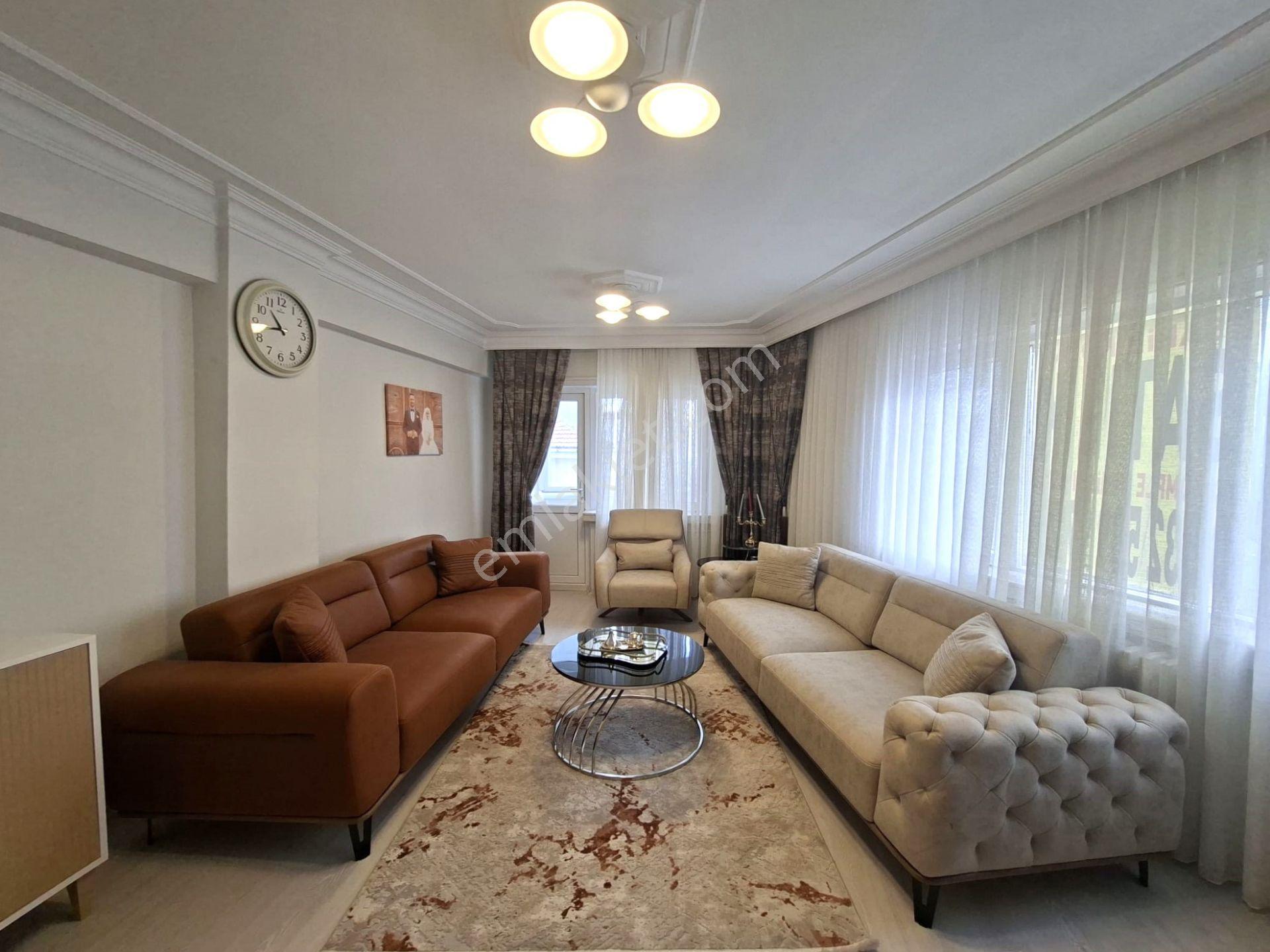 Recep Ümit'ten Sivrihisar 1 Caddesinde İçi Komple Yenilenmiş Satılık Asansörlü Ara Kat 3+1 Daire - Görsel 4
