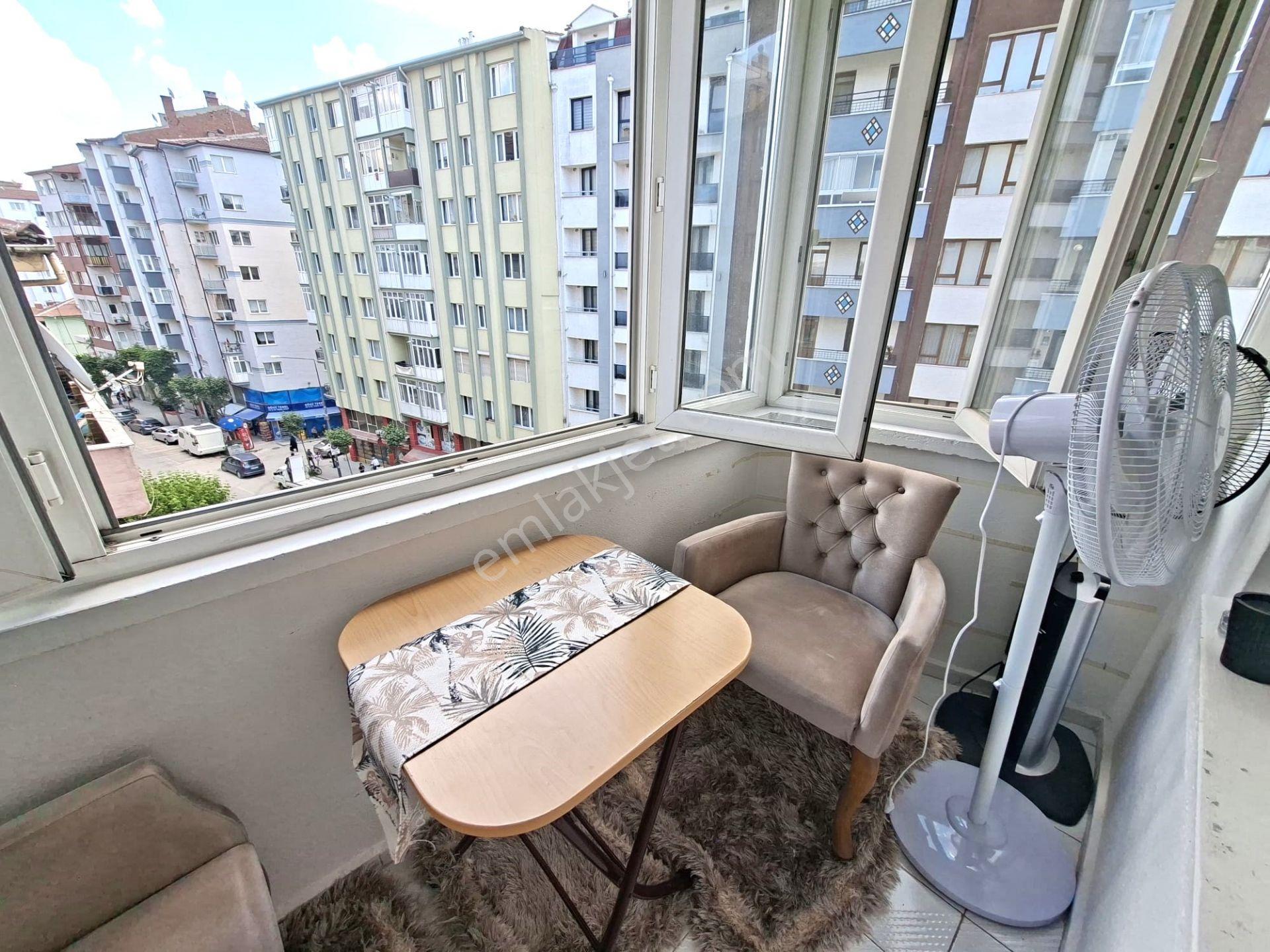 Recep Ümit'ten Sivrihisar 1 Caddesinde İçi Komple Yenilenmiş Satılık Asansörlü Ara Kat 3+1 Daire - Görsel 34