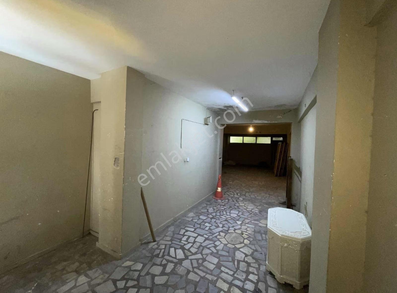 Bayrampaşa Altıntepsi Filiz Sokakta Kiralık 180 M² İş Yeri ! - Görsel 3