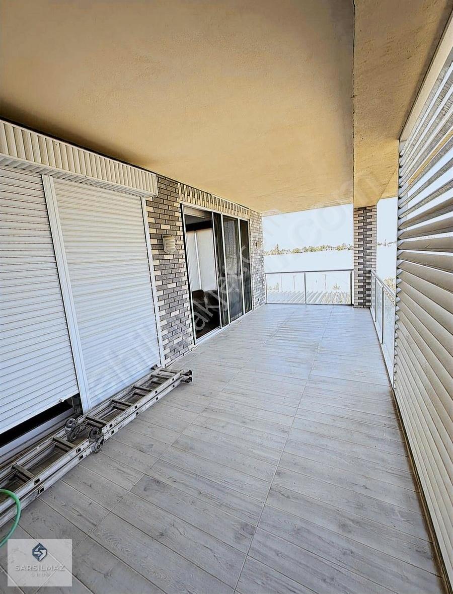 Muratpaşa Lara Güzelbağ'da Eşyalı Kiralık 4+1 Müstakil Villa - Görsel 22