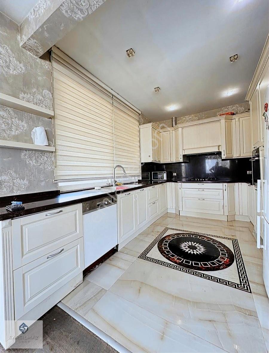 Muratpaşa Lara Güzelbağ'da Eşyalı Kiralık 4+1 Müstakil Villa - Görsel 13