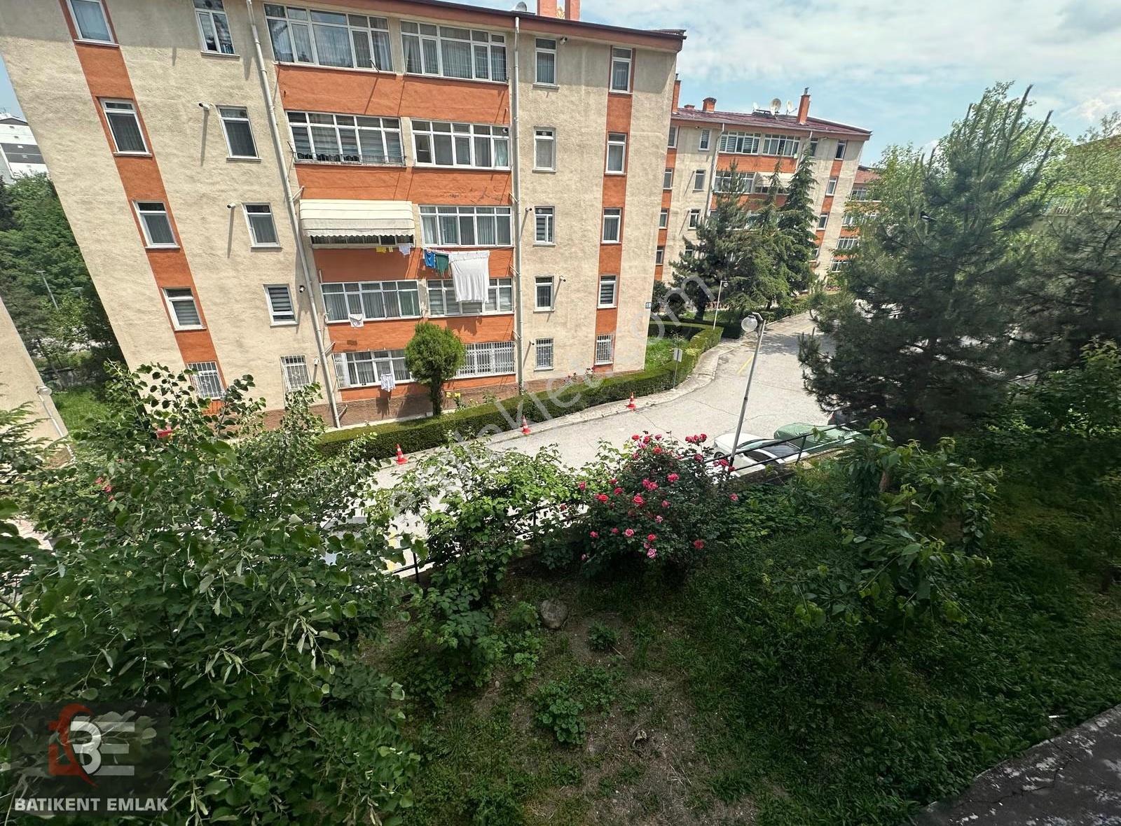 Batıkent Emlaktan Merkezi Konumda Bakımlı 2+1 Yüksek Giriş - Görsel 10