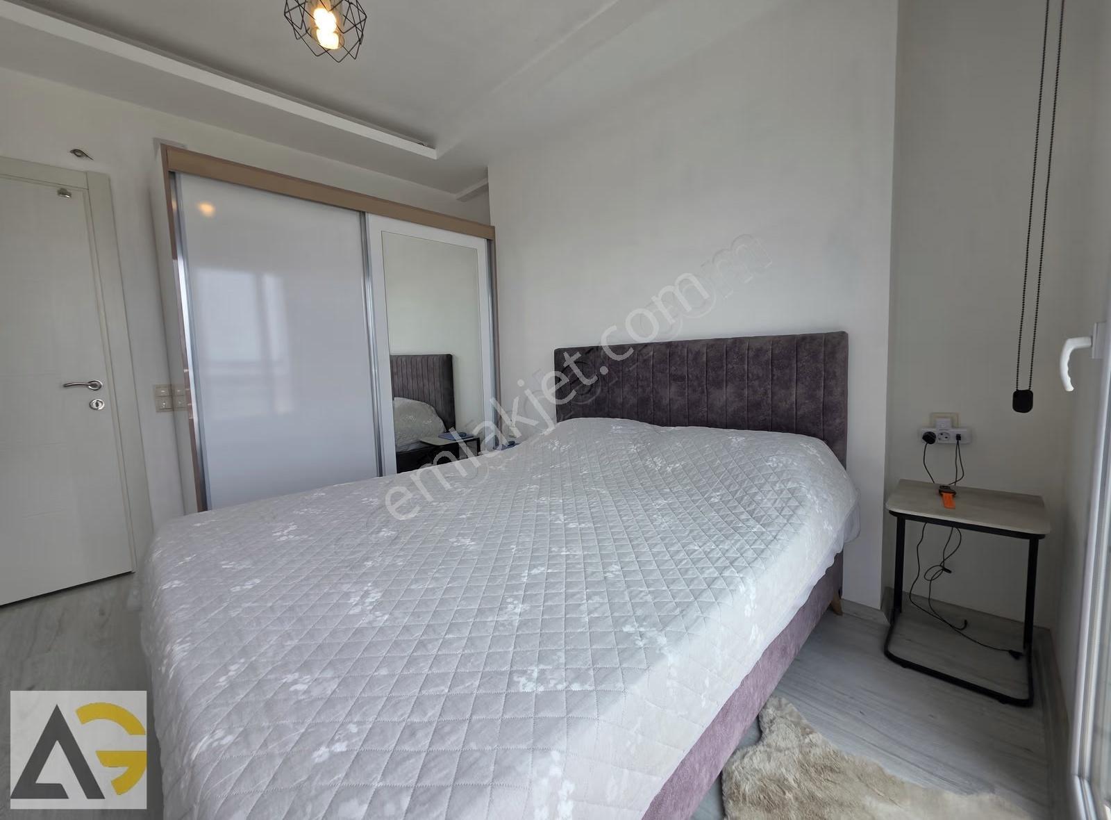 Auradan Üniversite Caddesinde Eşyalı Satılık 1+1 Daire - Görsel 11