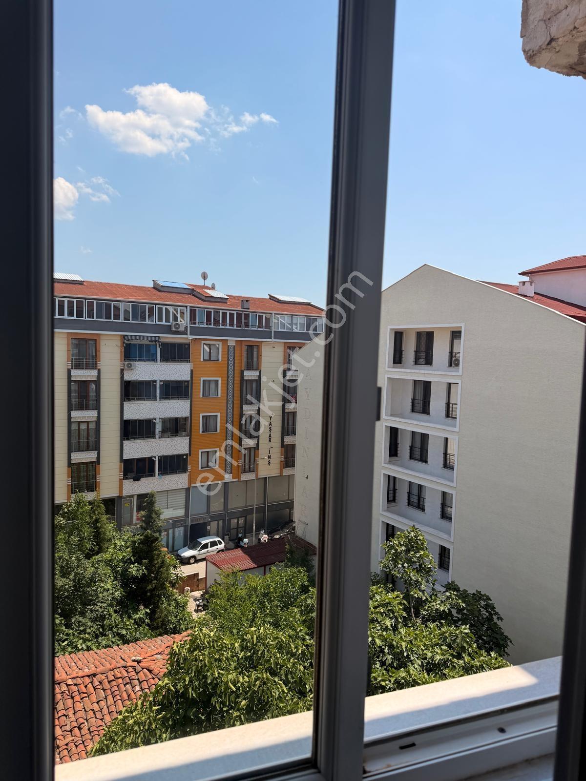 Newcıty Emlaktan Asansörlü Balkonlu 2+1 Satılık Daire 100 M2 - Görsel 11
