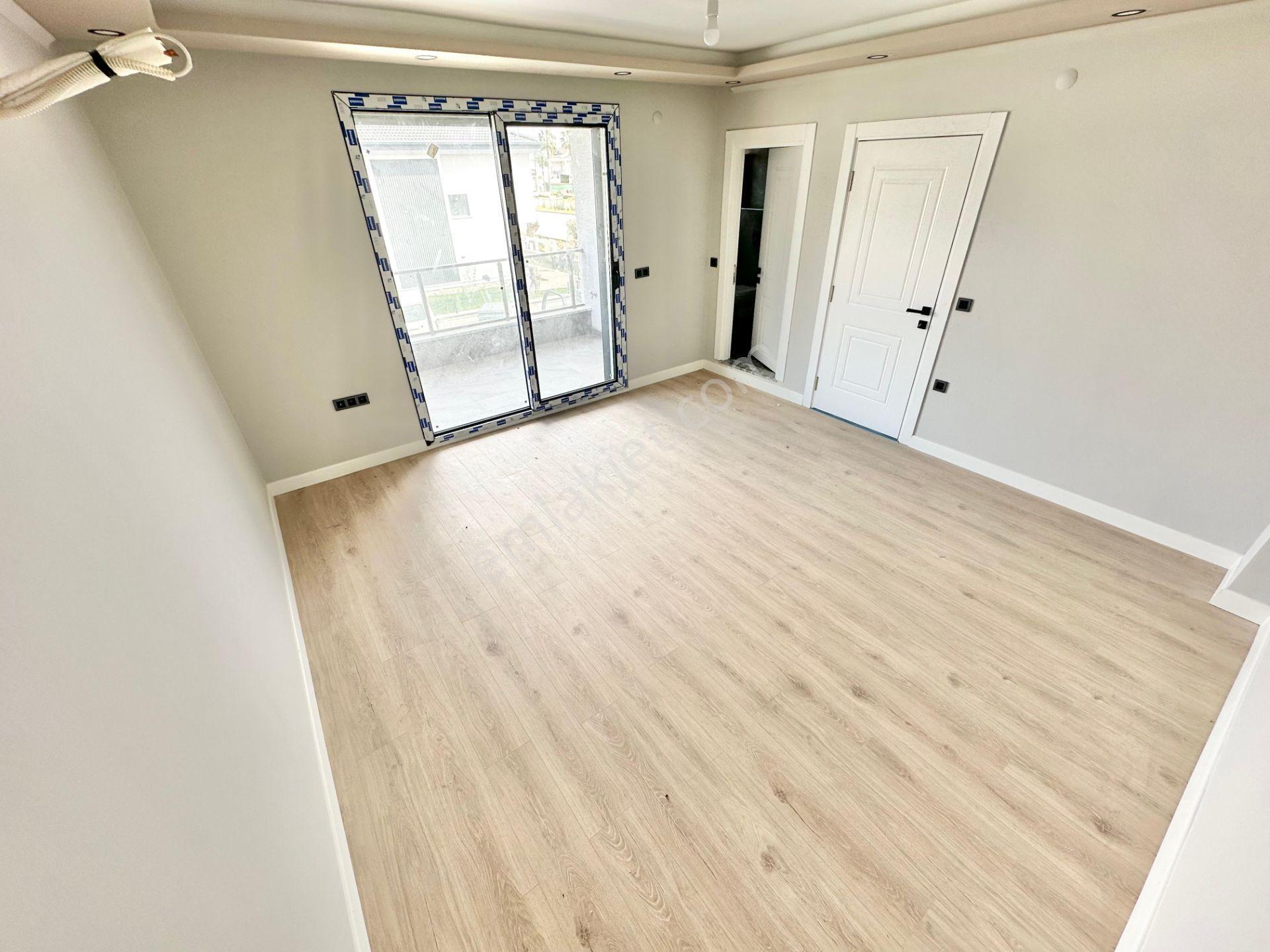 ꧁ay Emlaktan꧂küçükkuyu'da Denize Sadece 50 Metre Yüzme Havuzlu 3+1 Müstakil Villa - Görsel 13