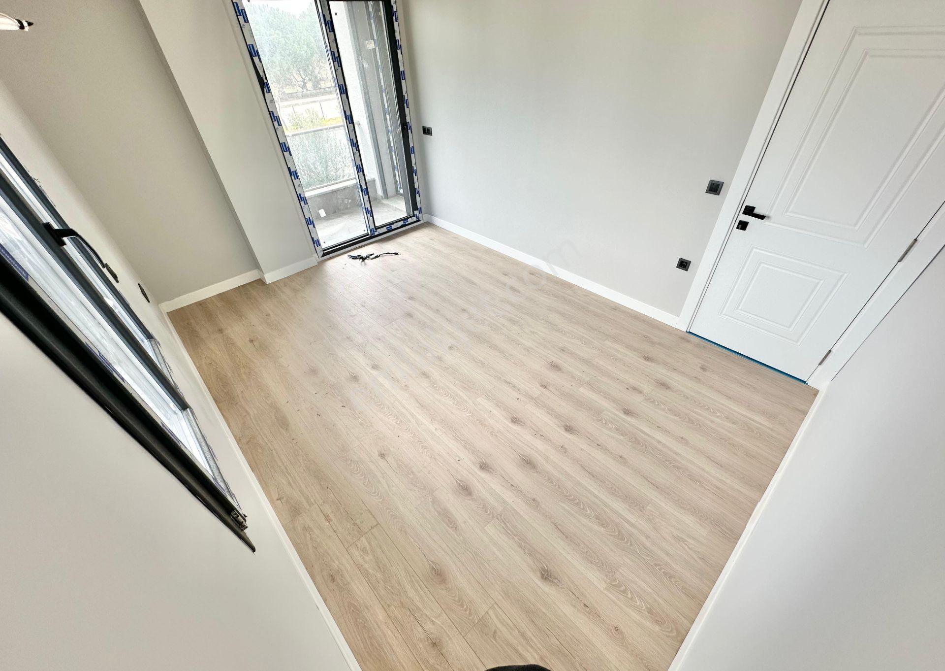 ꧁ay Emlaktan꧂küçükkuyu'da Denize Sadece 50 Metre Yüzme Havuzlu 3+1 Müstakil Villa - Görsel 23