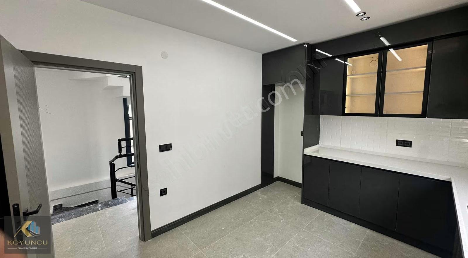 ^koyuncu Gyrm^yeniçiftlikte Deniz Manzaralı Ultra Lüx 4+1 Villa - Görsel 17