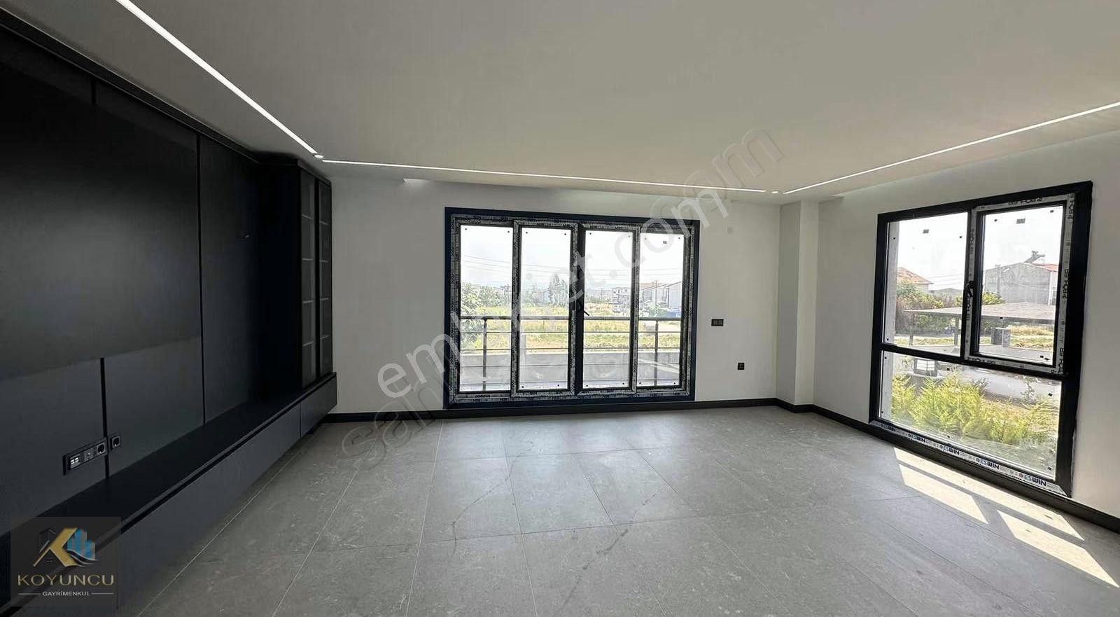 ^koyuncu Gyrm^yeniçiftlikte Deniz Manzaralı Ultra Lüx 4+1 Villa - Görsel 7