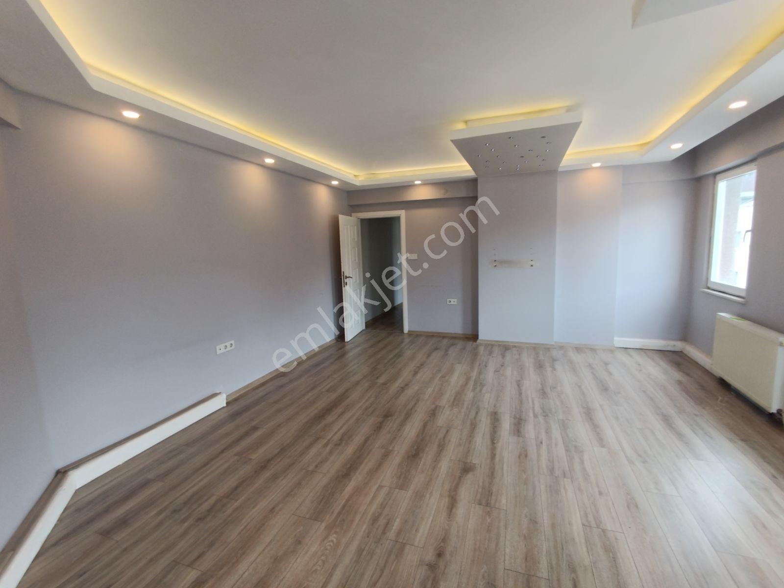 İlkadım Bulvar Altında Pazar Mahallesinde Kiralık Daire - Görsel 14