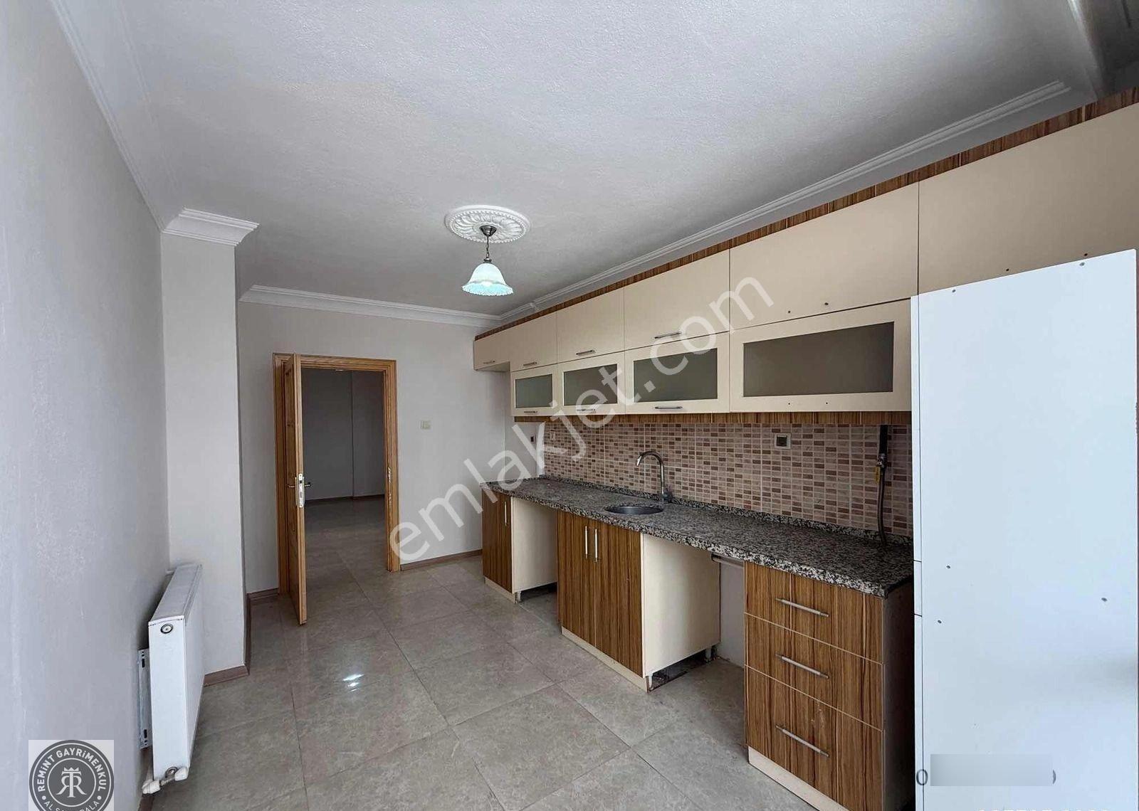 B.yolu Duygu Cafe Civ Blv Üzeri 3+1 Geniş D.gazlı Cazip Daire